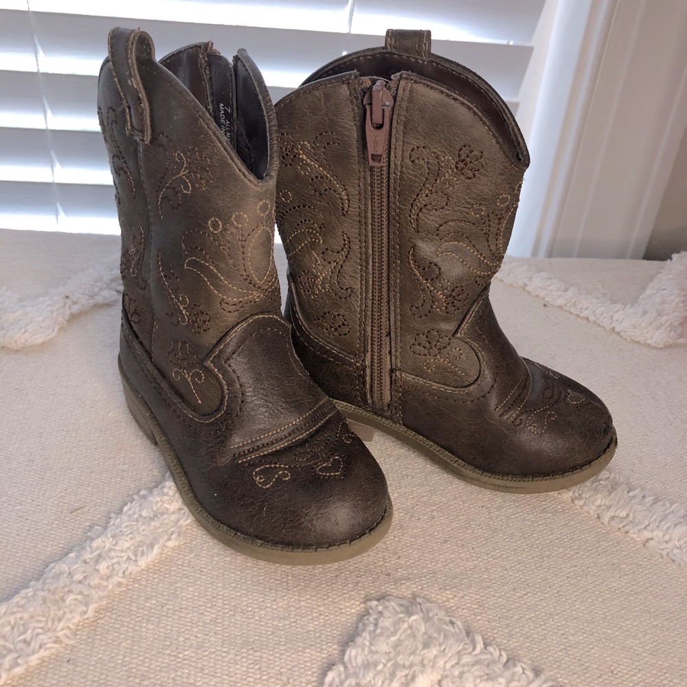 Toddler cowgirl boots size 7